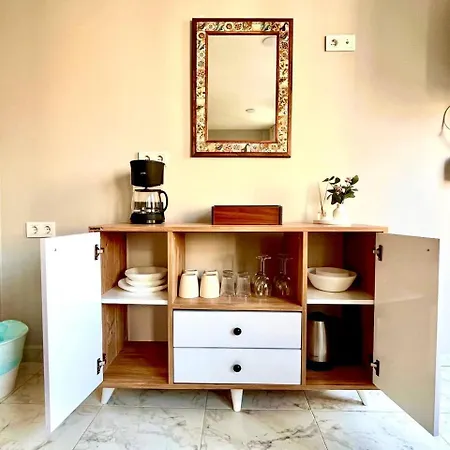 Nest Apartment